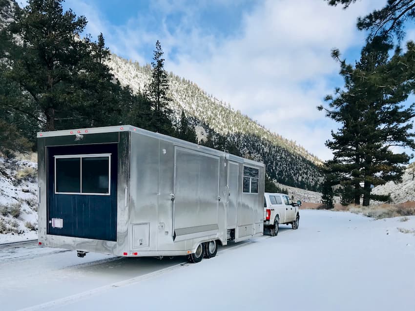 travel trailer in cold weather
