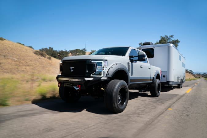 Travel Trailer Towing Guide: Choosing the Best Trucks for Towing