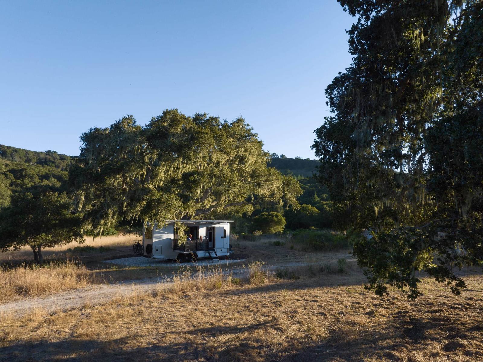 The Ultimate Guide to the Top 25 Apps for Enhancing Your Off-Grid Adventures